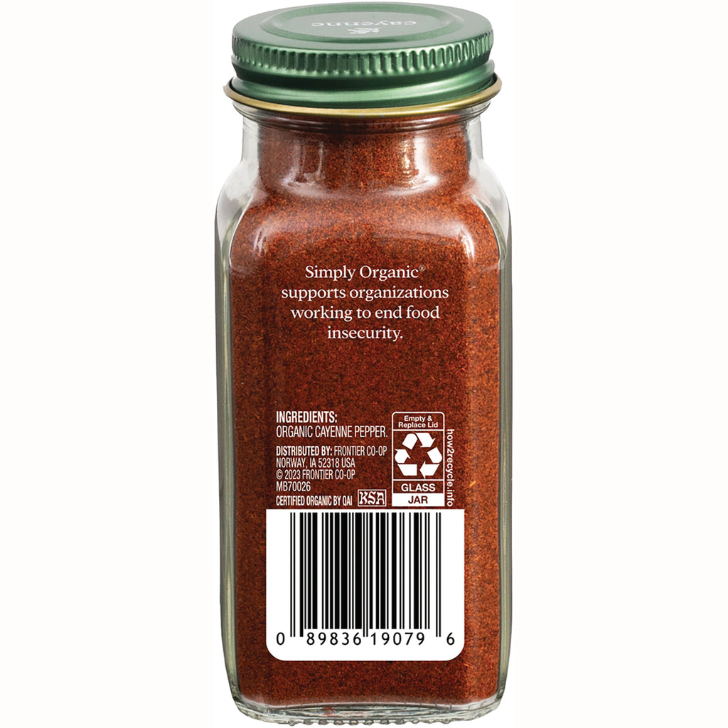 SMP080 | back of glass jar of organic cayenne pepper showing ingredients text, barcode, recycling and certification icons - Thumbnail