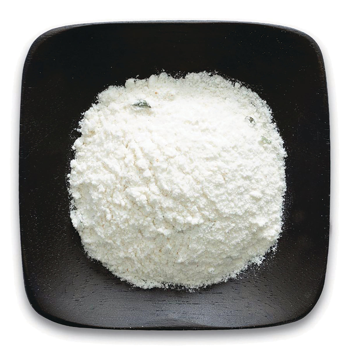 FNP042 | mound of white powder on a black square plate
